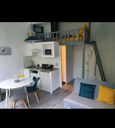 Charmant Studio Avec Mezzanine Apartment Aix-en-Provence Exterior foto